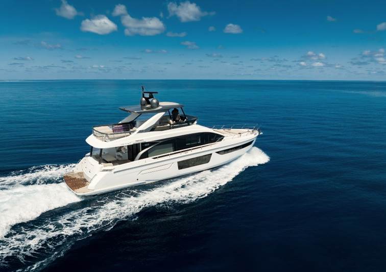 Raaya, the private, luxury yacht at Naladhu Private Island Maldives